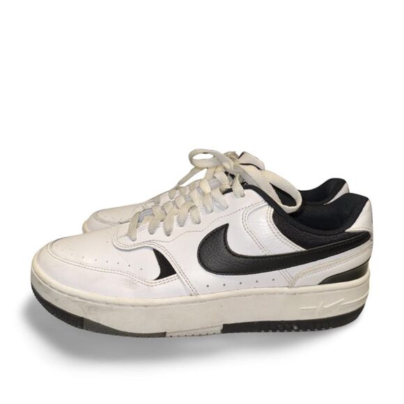 Nike Men's White and Black Trainers - Picture 1 of 5